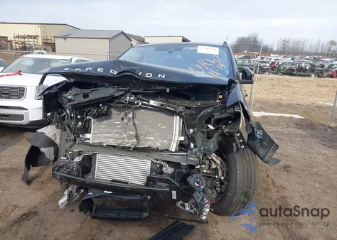 2025 Ford Expedition Platinum from USA, damaged, VIN 1FMJU1M84SEA17027